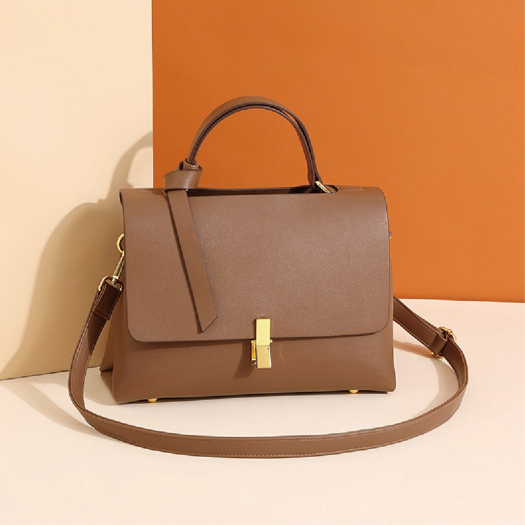 Retro Luxury Large Capacity Shoulder Bag