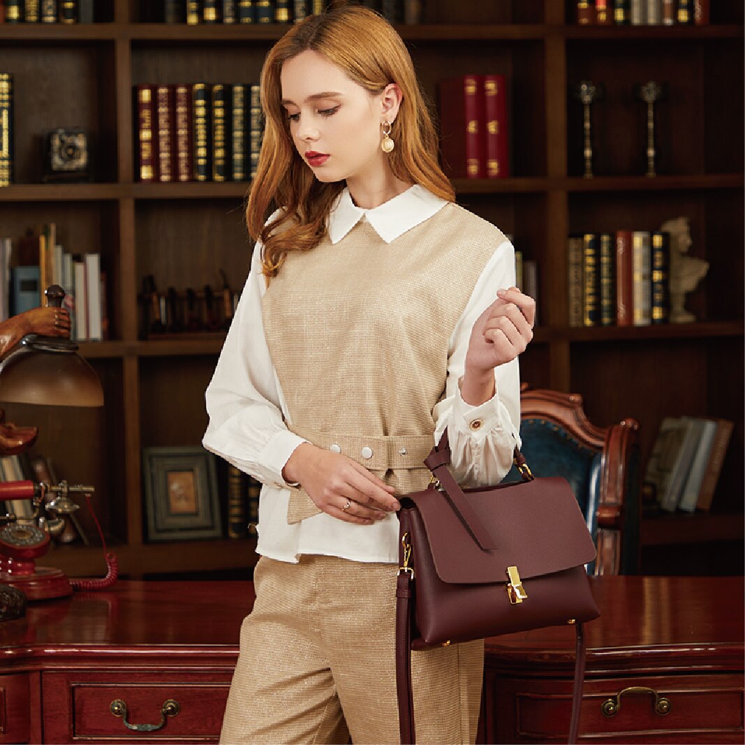 Retro Luxury Large Capacity Shoulder Bag